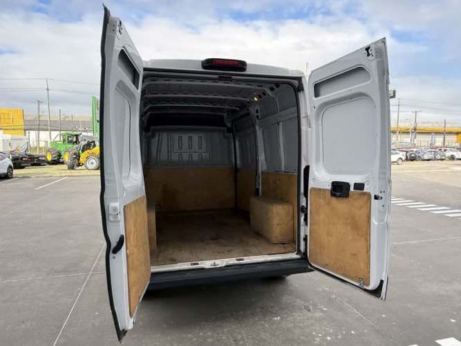 PEUGEOT BOXER 2023