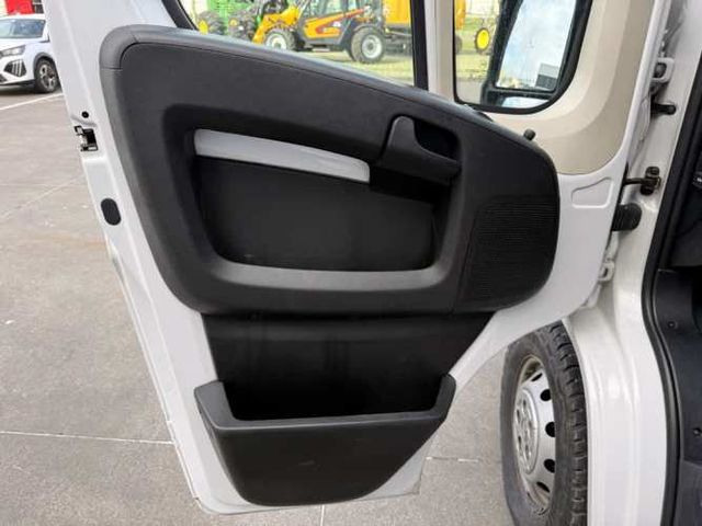 PEUGEOT BOXER 2023