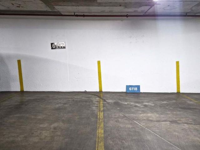 Estacionamientos Disponibles En Nueva Las Condes.