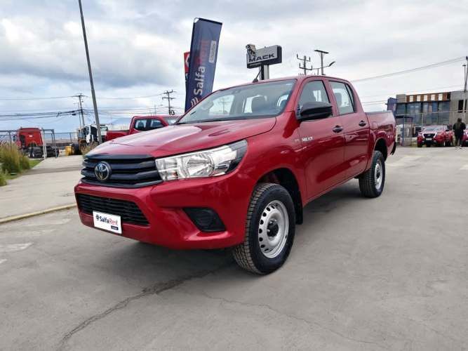 TOYOTA HILUX 2023
