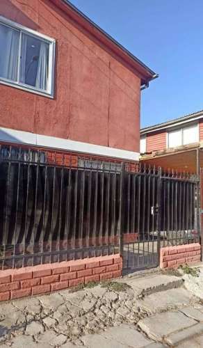 Casa en venta, metro las parcelas, Santiago.