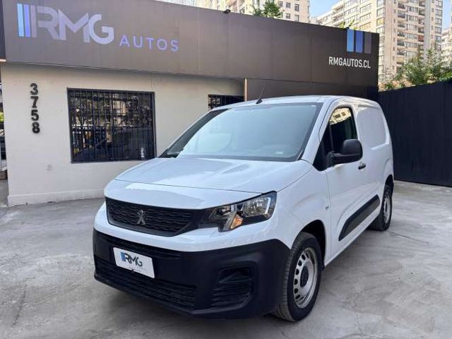 PEUGEOT PARTNER 2023