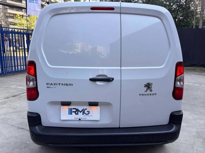 PEUGEOT PARTNER 2023