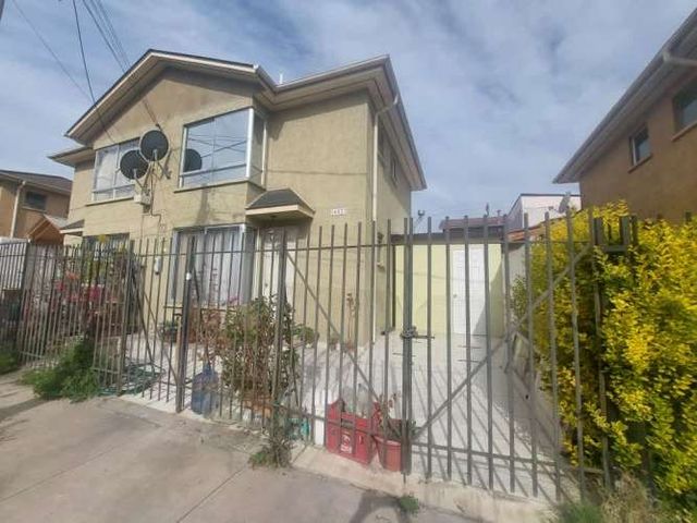 Se vende casa en El Abrazo de Maipu