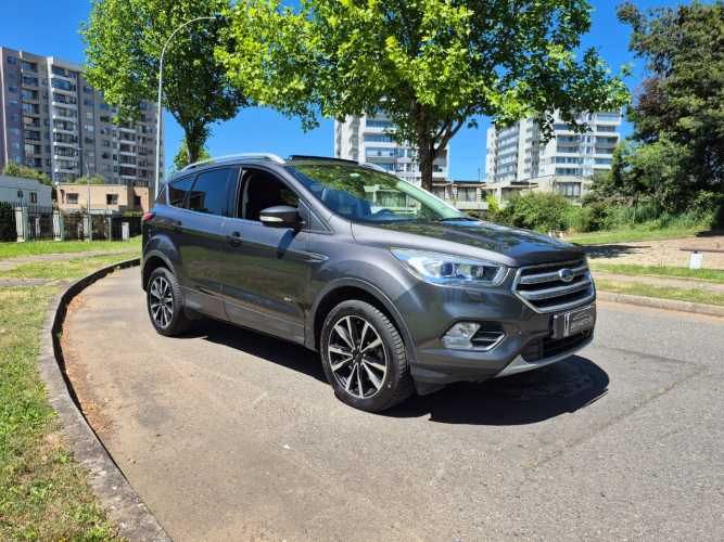 2019 FORD ESCAPE 4X4 Automotora RRMotors Concepción