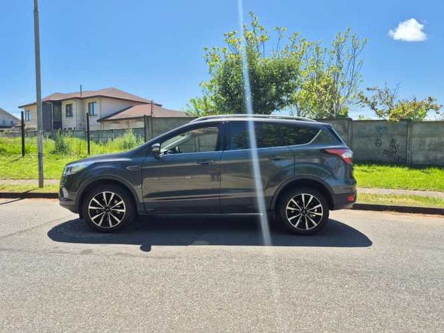 2019 FORD ESCAPE 4X4 Automotora RRMotors Concepción