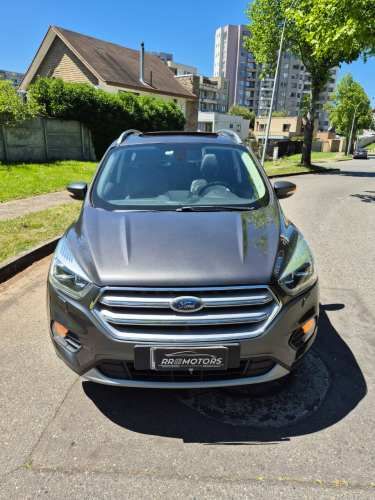 2019 FORD ESCAPE 4X4 Automotora RRMotors Concepción