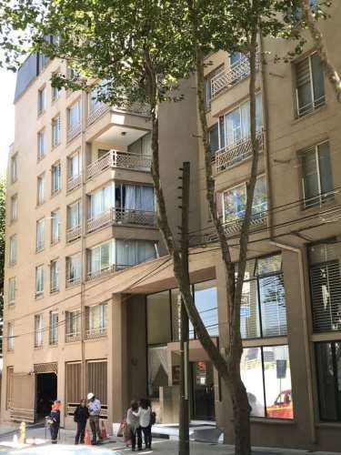 Vendo departamento remodelado, vista al rio y muy soleado