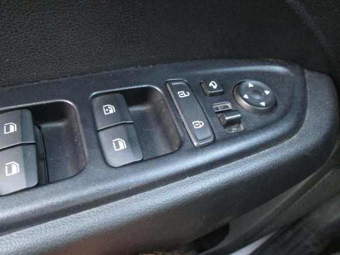 HYUNDAI VENUE 1.6 AUTOMATICO