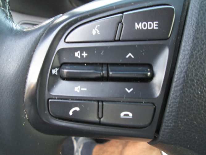 HYUNDAI VENUE 1.6 AUTOMATICO