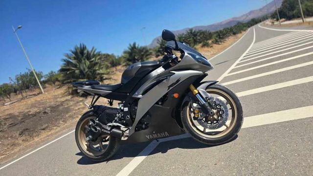 Yamaha r6