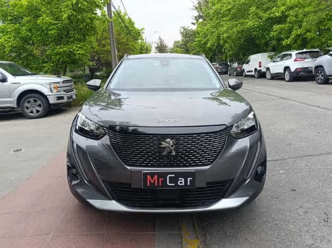 PEUGEOT 2008 2021