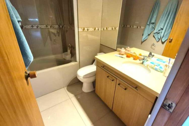 MARAVILLOSO DUPLEX EN LAS CONDES! (126715)