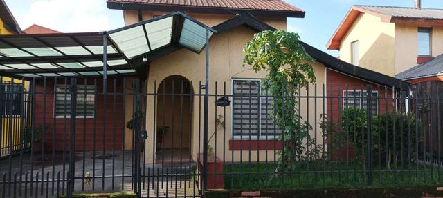 En Venta Casa de dos pisos de albañilería ampliada, regularizada en Salinas, Talcahuano,