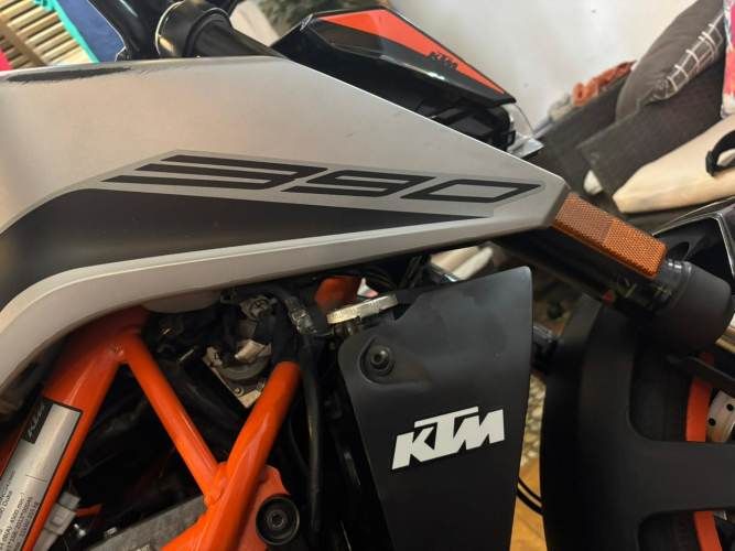 Ktm duke 390