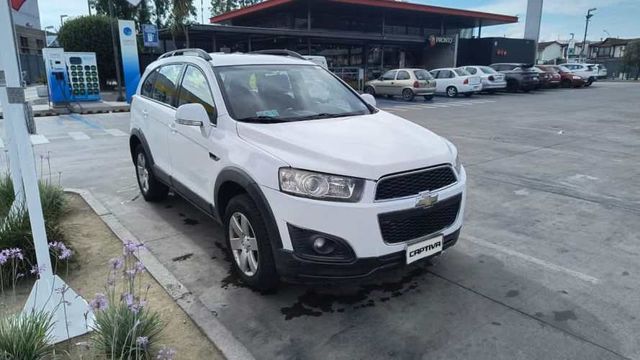 Chevrolet Captiva LS 2.4  2014 bencina 6 velocidades