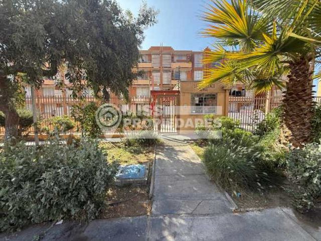SE VENDE DEPARTAMENTO SEMI AMOBLADO EN SECTOR SUR