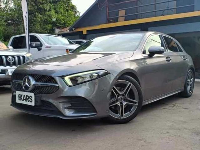 MERCEDES-BENZ A200  2022