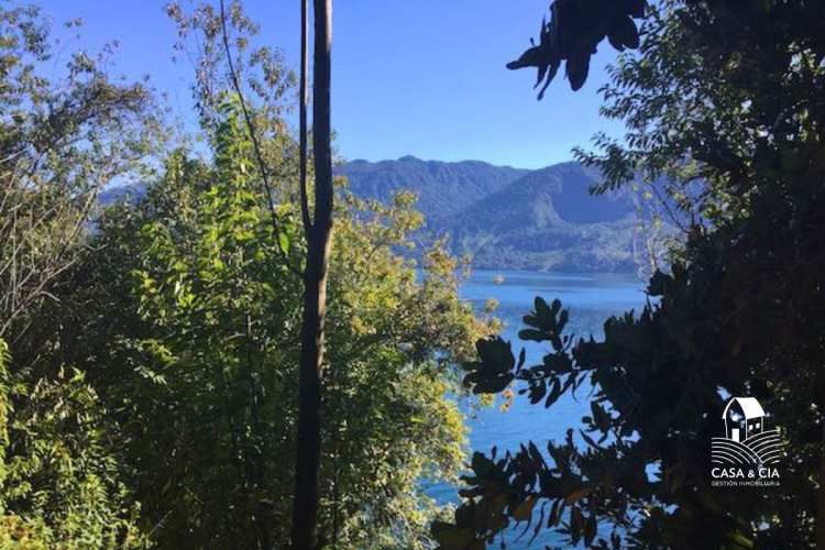 Se vende casa orilla de Lago Rupanco