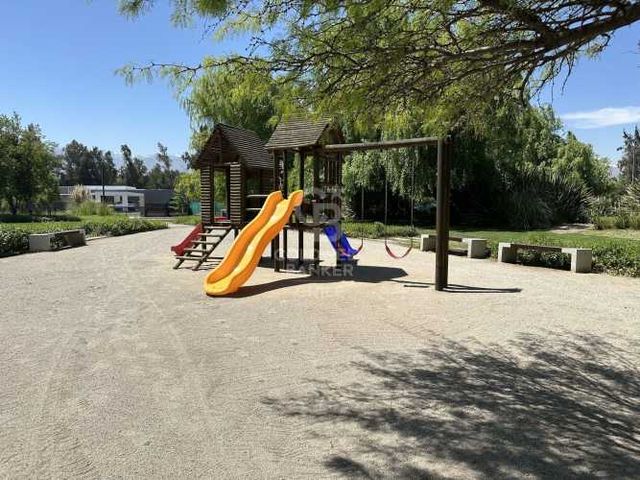 Sitio en Condominio Los Nogales Chicureo