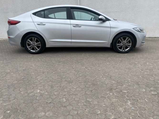 AUTOMOVIL HYUNDAI ELANTRA GLS 1.6 AUTOMATICO AÑO 2016  Km 135312