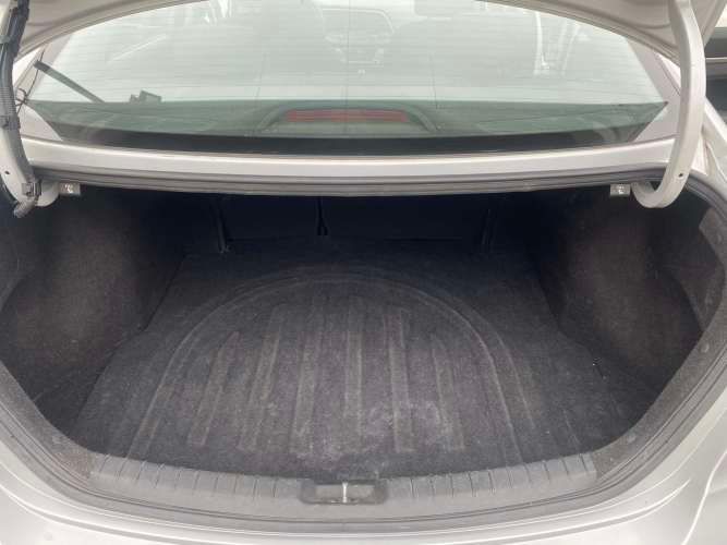 AUTOMOVIL HYUNDAI ELANTRA GLS 1.6 AUTOMATICO AÑO 2016  Km 135312