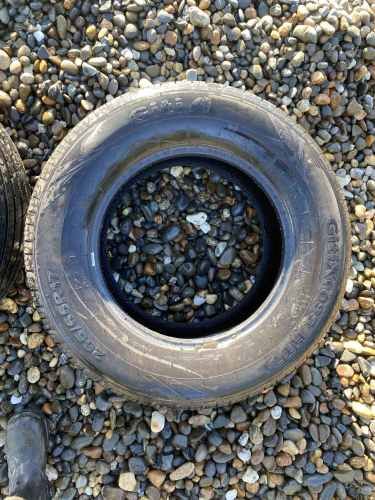 PARA CAMIONETA ARO 17 SOLO 400 KM