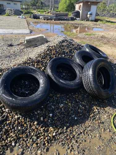 PARA CAMIONETA ARO 17 SOLO 400 KM