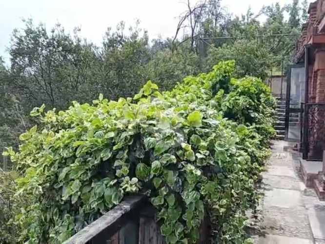 Gran Casa en Lo Barnechea, Barrio El Arrayán