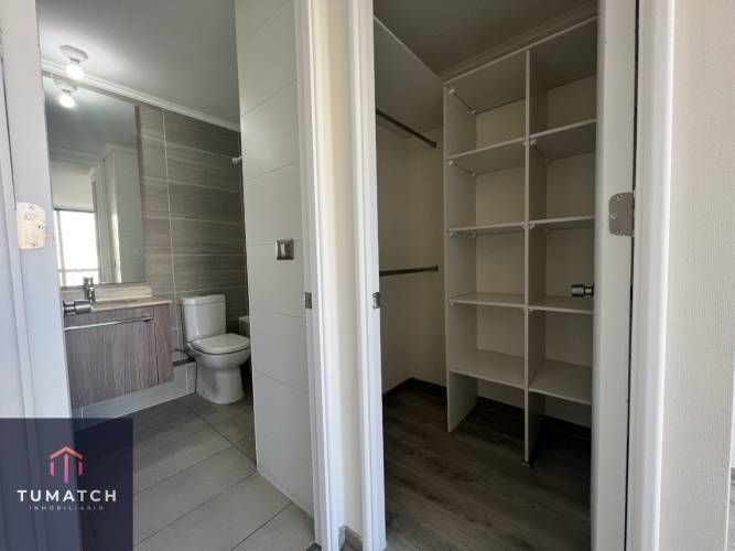 Departamento en venta c/ estacionamiento en Lo Vial