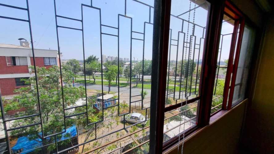 Departamento Av. 5 de Abril, a minutos de Metro Pajaritos, 3 dormitorios