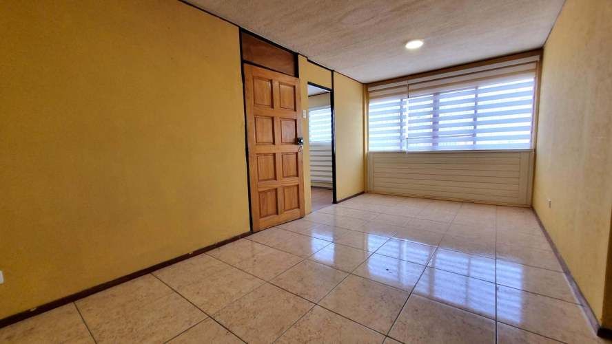 Departamento Av. 5 de Abril, a minutos de Metro Pajaritos, 3 dormitorios