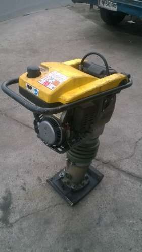 Vendedor maquinaria para construccion