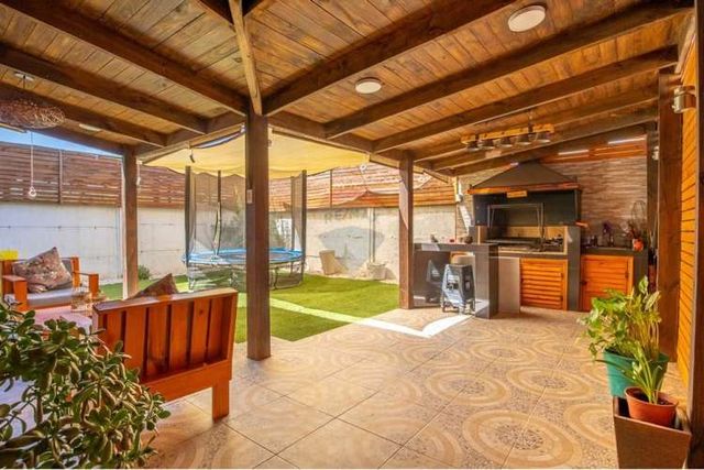 Rebajada casa en cond prados de buin