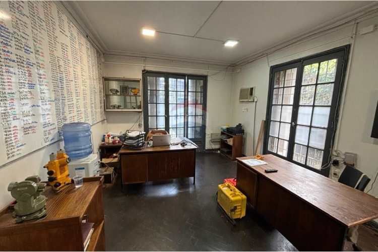 "amplia casa años 40 en ñuñoa, oportunidad única"