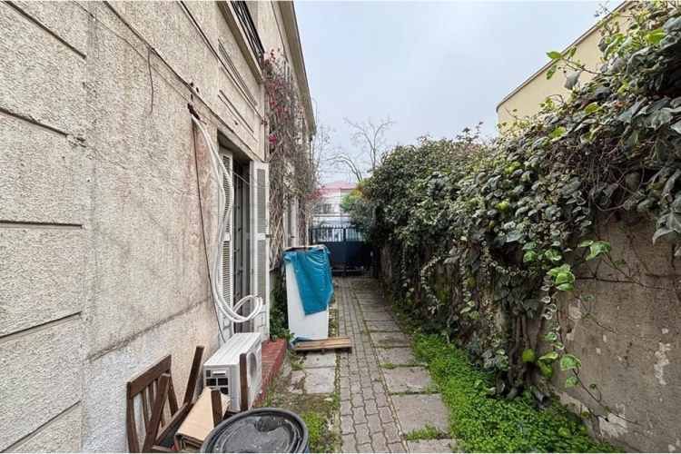 "amplia casa años 40 en ñuñoa, oportunidad única"