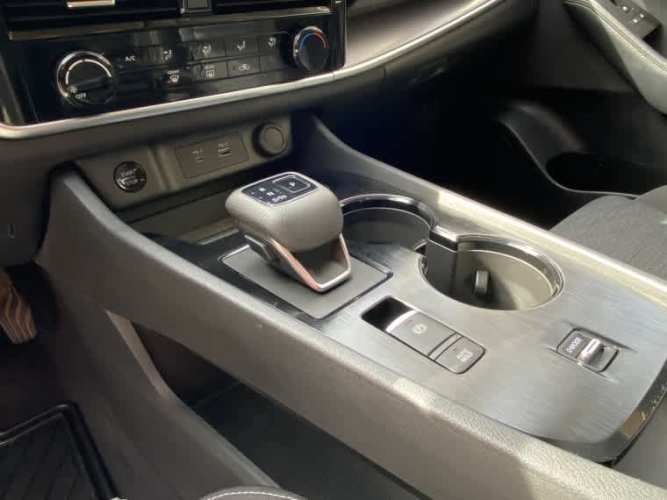 Nissan X-trail 2.5 Sense 3row At 2025