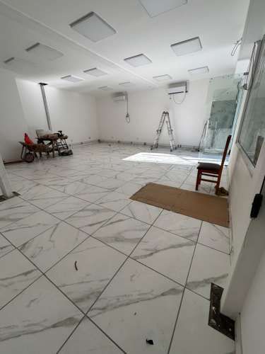 ARRIENDO AMPLIO LOCAL COMERCIAL ÑUÑOA