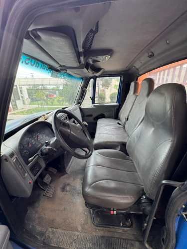 Camion con Perforadora de Pozos