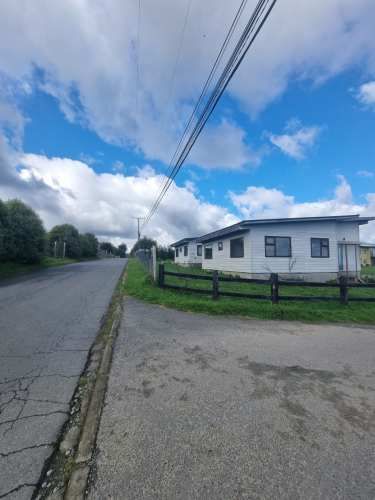 CASA CON INCREIBLE VISTA Y ENTORNO 20 MIN DE PUERTO VARAS