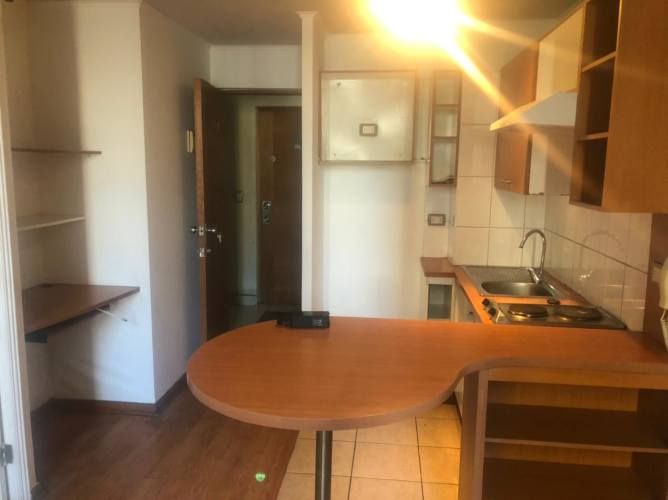 San Martín 870 (1 Bod) [1059-1]