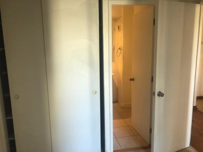 San Martín 870 (1 Bod) [1059-1]