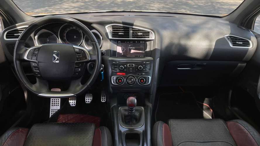 Citroen DS4 THP200 1.6 (2013)