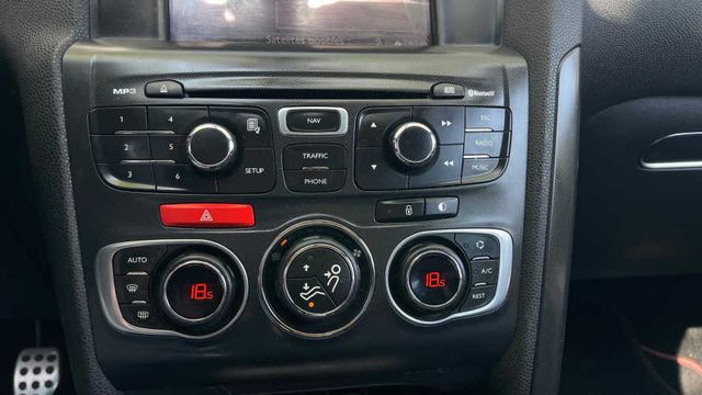 Citroen DS4 THP200 1.6 (2013)