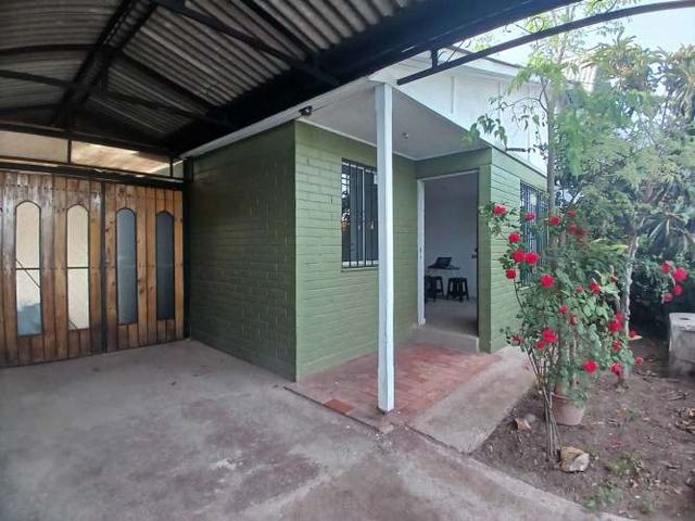 Casa en arriendo Maipu 3D+1B estacionamiento  (127175)