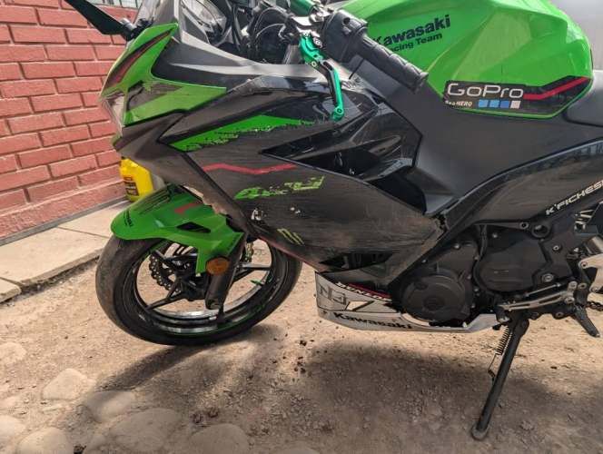 Kawasaki ninja 400 2021
