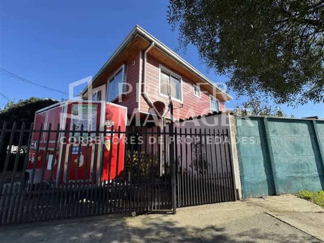 CASA Gran Casa 4D+2B en Sector Los Naranjos, Chillan Viejo.