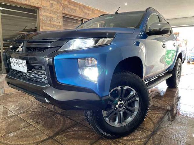 MITSUBISHI L200 2021 4X4 DAKAR