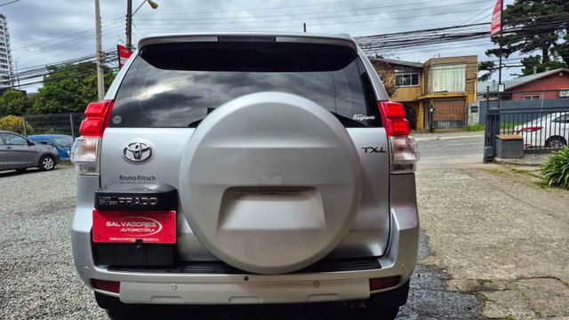TOYOTA LAND CRUISER PRADO 2013