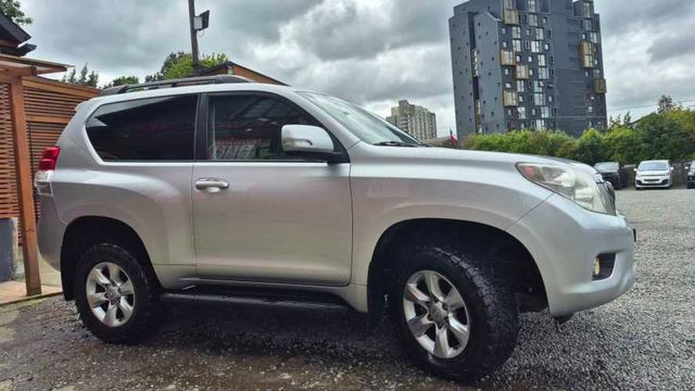 TOYOTA LAND CRUISER PRADO 2013